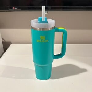 30 oz Stanley w/ Handle